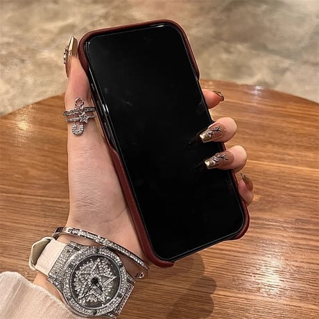 ダイヤデコ iPhone16Pro/16ケース ワインレッド レザー  アイフォン15pro/14/13/12Proカバー キルティング 上品  オシャレ 耐衝撃[M5036]