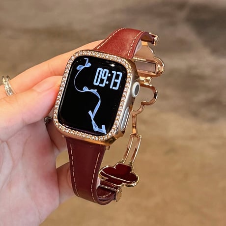 マグネット式 Apple watchバンド クローバー レザー アップルウォッチベルト  series11 10 98 7 6 SE3 SE2  Ultra3/ 2 高級感 耐久性ある[M6150]