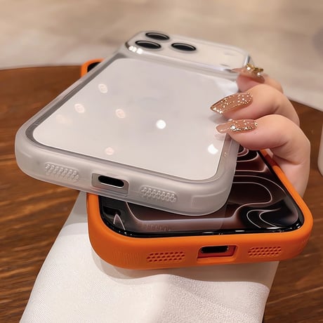 高品質 iPhone17pro/17promaxケース 滑り止め加工 iPhone16promax/15/14/13proカバー 耐衝撃 黄ばまない[M6149]