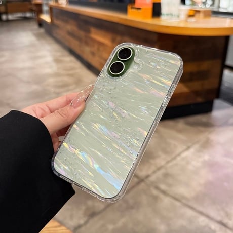 iPhone17ケース セージ/ラベンダーに合う シェル風 キラキラ感 iPhone17Pro/16/15カバー 光る お洒落 グラデーションカラー [M6039]