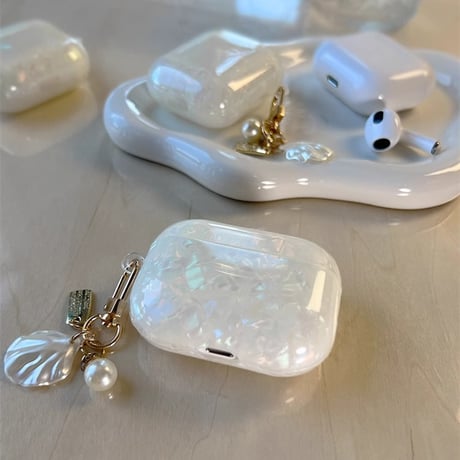 シェル Airpods4 カバー 光沢感 上品 airpodspro2ケース  パールストラップ/貝殻アクセサリー付  エアーポッズ3/pro1カバー  オシャレ 高級感[M4924]