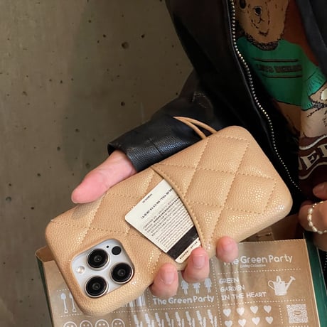 レザーICカード収納 iPhone15/15Proケース キルティング iPhone14Pro/13Proカバー 茶色系 高級感 エレガント ギフトに最適[M3718]