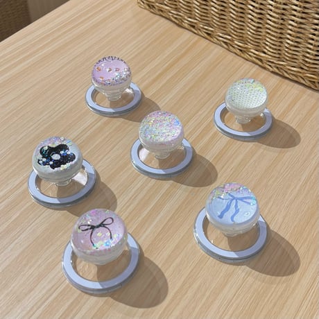 動くダイヤ入り スマホグリップ  花柄/リボン 可愛い マグネットタイプ  スマホスタンド キラキラ艶感 実用 女子力アップ プレゼントにおすすめ[M4423]