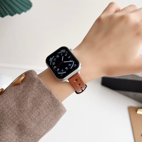 本革 Apple watchベルト 透かし彫り ハート アップルウォッチバンド Ultra series8 7 6 5 4  3 2 SE SE2 高品質高級感[M4885]