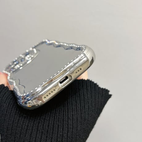 ジュエリー鏡付 iPhone16/16proケース うねうね アイフォン15pro/14/13proケース 大人可愛い 女子力UP メッキ[M5148]