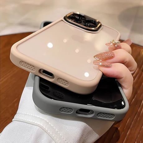 金属カメラカバー iPhone16Pro/16ケース耐衝撃 黄ばまないiphone15pro/14/13promax/12カバー シンプル 高品質[M4767]