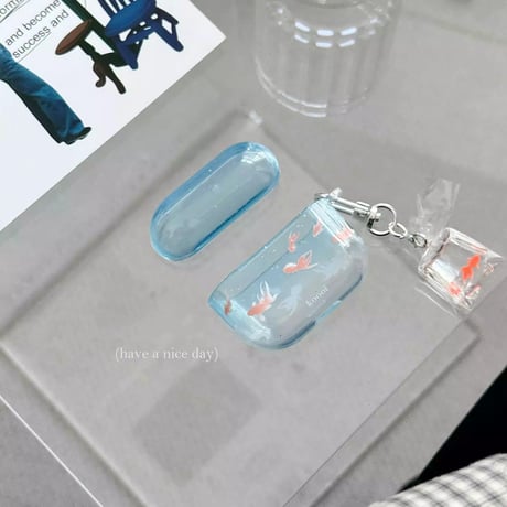 ニシキゴイ 観賞魚 Airpods４ケース めっちゃかわいい Airpods3/pro2カバー 錦鯉キーホルダー付 プレゼントにおすすめ 男女兼用[M4852]