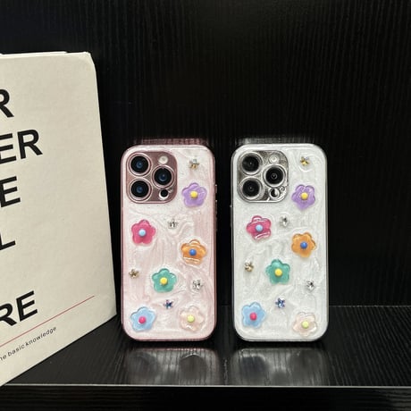多彩花 iPhone16pro/16ケース カメラ保護 iPhone15promax/14/13カバー ハンドメイド 可愛い [M5405]
