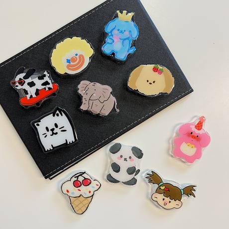 可愛い動物 スマホグリップ 全機種対応 折り畳み式グリップトーク 卓上スタンド機能付き 粘着タイプ[M2918]