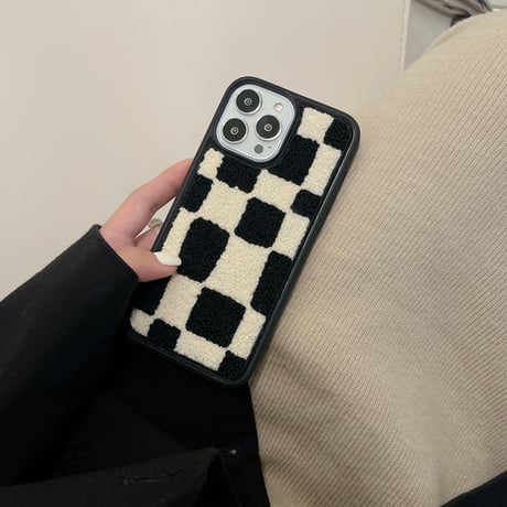 秋冬 刺繡入り iphone16/15proケース  チェック柄 iphone14pro/13/12/11カバー  柔らかい 温かい   ファッションセンスいい  ギフトにいおすすめ [M2242]