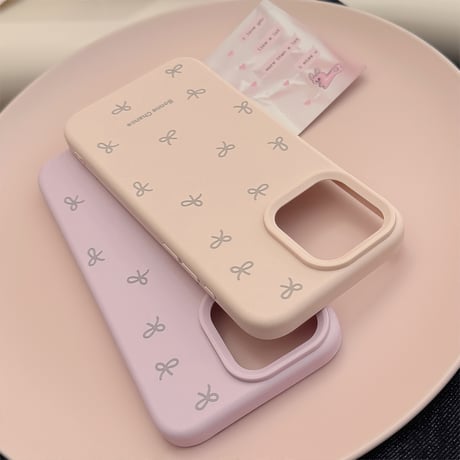 淡色系 iPhone16/16Proケース リボン柄 指紋防止 iPhone15/14Pro/13/12カバー 女子力高い シンプル風[M4793]