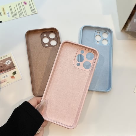 高品質シリコン iPhone15/15proケース 保護力強い iPhone14/13/12proカバー 耐久性あり シンプルコーデ 高級感[M3894]