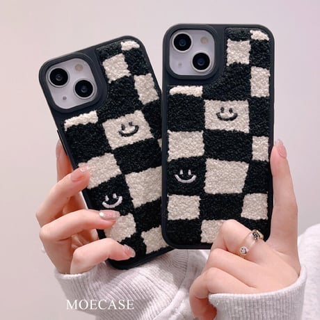 刺繡 にこちゃん iphone14pro/14plusケース  チェック柄 iphone13/12/11カバー 可愛い 秋冬グッズ 手さわりいい[M2347]