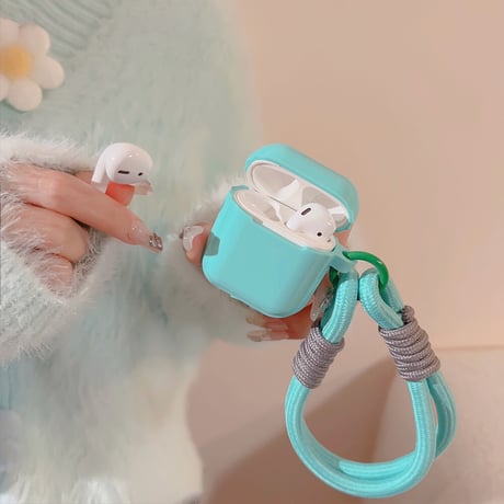 【Airpods 4】ストラップ付 AirpodsPro2ケース  シンプル風  airpods3カバー かわいい お揃い 全面保護 シリコン [M3579]
