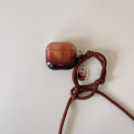 ぼかし Airpods 4ケース 琥珀色 光沢感 Airpodspro2/proカバー Airpods3/2 コーヒーカップとストラップ付[M4857]