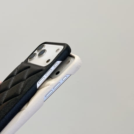 キルティングレザー iPhone17/17Proケース おしゃれ 高級感 iPhone17ProMax/Airケース セレブ愛用 [M5715]