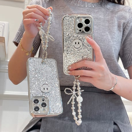 銀色 iPhone15/15proケース キラキラグリッター iPhone14/13pro/12ケース にこちゃん ストラップ付[M4300]