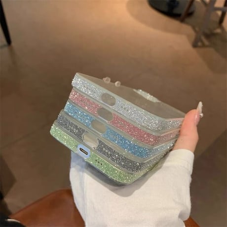 【iPhone16対応】ラメ入り枠 iphone15Pro/14/13/12promaxカバー  キラキラ シンプル オシャレカメラレンズカバー  全面保護 高品質 薄型 黄ばまない[M1877]