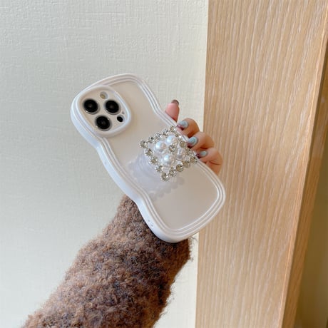 真珠/ジュエリーグリップ  iphone15/15Proケース うねうね キラキラ iphone14/13Pro/12カバー ホワイト トレンド感 ギフトにおすすめ[M3747]