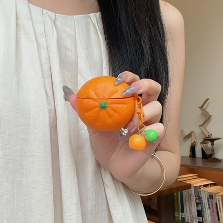 みかん Airpods4ケース ギフトにおすすめ AirpodsPro2ケース airpods3/2カバー キーチェーン付き 面白いかわいい[M5400]