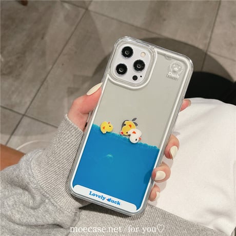 動く液体 アヒル iPhone14/15proケース 泳ぐダック アイフォン13/12/11カバー かわいい ストレス解消 ギフトにおすすめ [M2875]