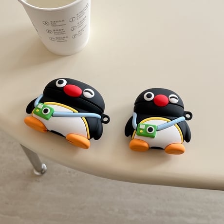 ペンギン Airpods4ケース めっちゃかわいい AirpodsPro2ケース airpods3/2カバー  キーチェーン付 ギフトにおすすめ [M5276]