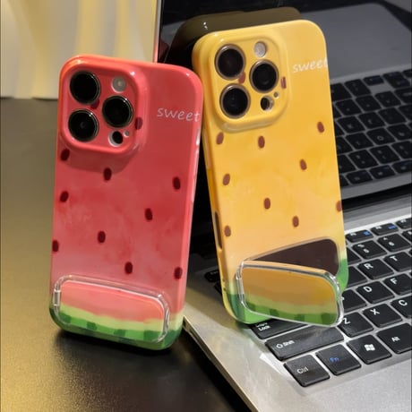鏡付スタンド iPhone16pro/16ケース スイカ柄 iPhone15/14pro/13promaxカバー 可愛い プレゼントにおすすめ[M5525]