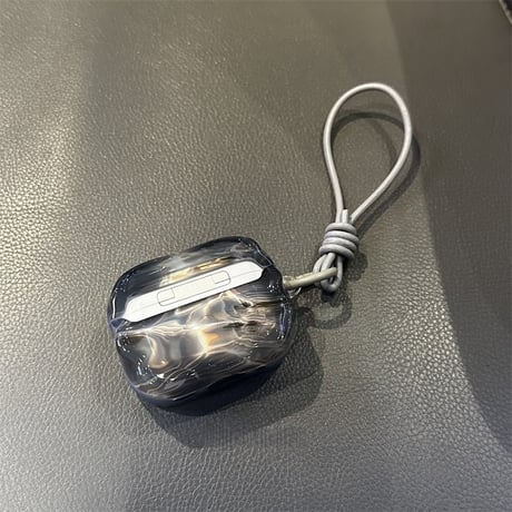 おしゃれ Airpods Pro3ケース 波紋  Airpods4/3ケース 半透明 艶感 AirpodsPro2/Pro1カバー ストラップ付き 暈し染めグレー [M5697]