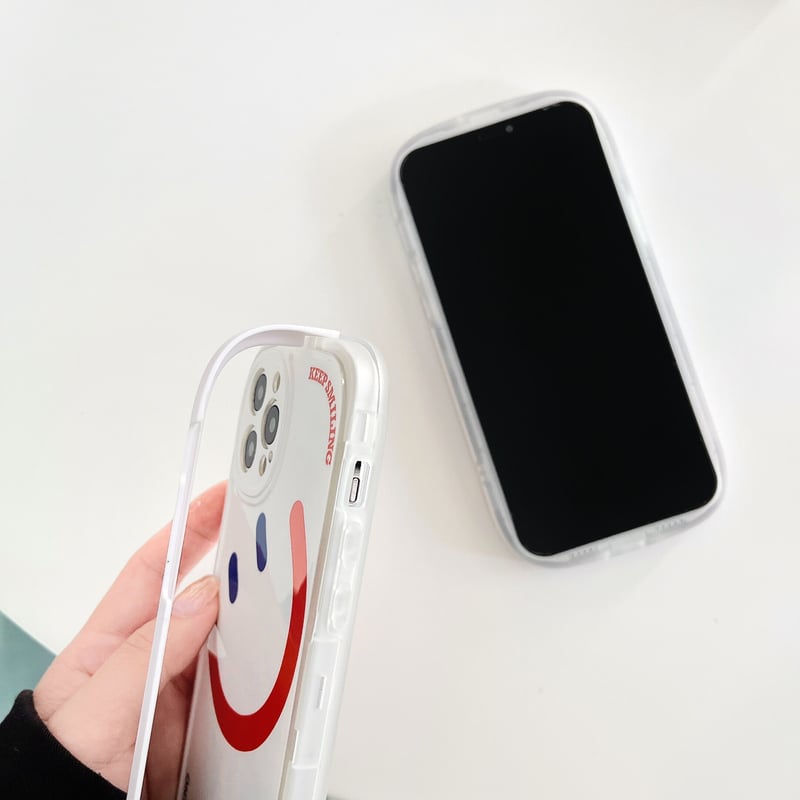 スタンド一体型 iphone13/12proケース ニコちゃん アイフォン11 スタンド一体型 iphone13/12proケース ニコちゃん アイフォン11