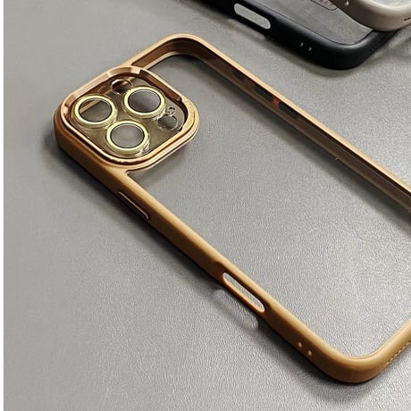 黄ばまない iPhone15/16proケース ガラスレンズフィルム付き iPhone14Pro/13proケース  シンプル高級感 金属ボタン [M3775]