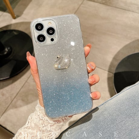 ジュエリーハクチョウ iPhone14/15Proケース 豪華 アイフォン13/12/11カバー ラメ入りシール カメラレンズフイルム付き 綺麗 お洒落[M2743]