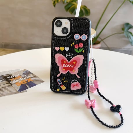 刺繡入り蝶々 iPhone15/14proケース デニム素材 iPhone13/12proカバー ストラップ付  [M3495]