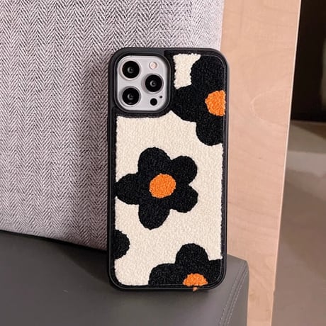 秋冬人気  iPhone16/15Proケース 刺繡 花柄 iPhone14/13pro/12カバー 高級感 女子に人気 ギフトも最適 [M3568]