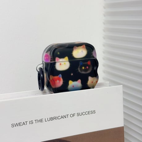 ネコちゃん AirpodsPro3ケース ブラック Airpods4/3カバー AirpodsPro第2/1世代  リングも付き かわいい[M6532]