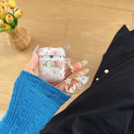 春夏におすすめ Airpods4ケース 花柄/兎  Airpods3/Pro2ケース airpodspro2カバー  キーチェーン付 女子力高い ピンク[M5146]