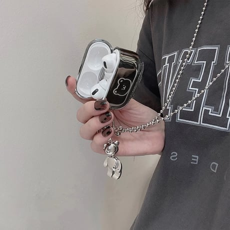 Airpods 4ケース 熊柄 チャーム付 ショルダーチェーン エアポッズPro2/Pro1カバー つや感シルバー Airpods3/2 人気品[M4706]