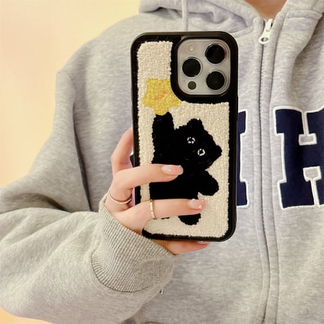黒猫  iPhone16pro/15ケース  刺繡入り iphone14Pro/13/12/11カバー   可愛い  柔らかい 寒さを防ぐ[M2418]