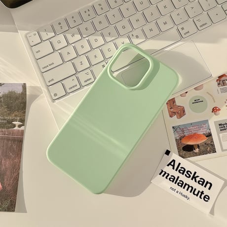 高品質シリコン iPhone15/15proカバー シンプル風 アイフォン14pro/12/13proケース  耐久性あり 丈夫 耐衝撃[M3753]