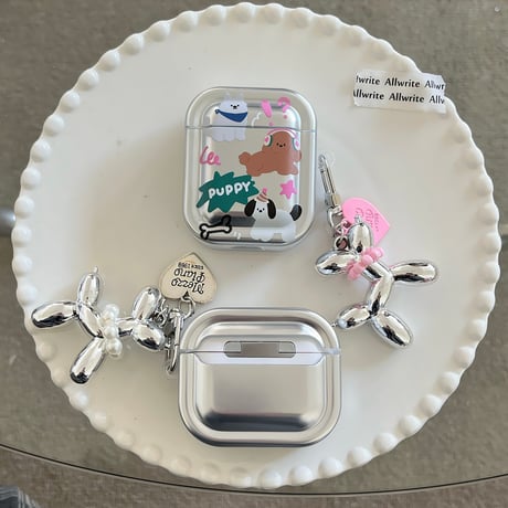 ギフトにおすすめ Airpods4ケース  めっちゃ可愛い犬ちゃん チャーム付 Airpodspro2/proカバー Airpods3 キュート[M4720]