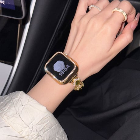 ダイヤクローバー AppleWatchバンド エレガント 高品質高級感 アップルウォッチSeries11/10/9 ベルト Ultra3/2/1 SE3/2/1 セレブ愛用 [M6146]