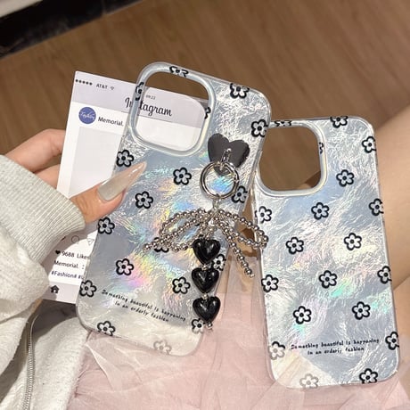 韓国風 iPhone16pro/16ケース 艶感花柄 iphone15pro/14/13proカバー ハートバックチャーム 大人可愛い[M5388]