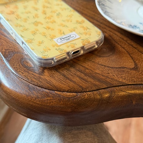 黄色い花 iPhone17Pro/17ケース 春向け iPhone17ProMax/16Pro/15カバー 花柄カメラカバー かわいい  [M6107]