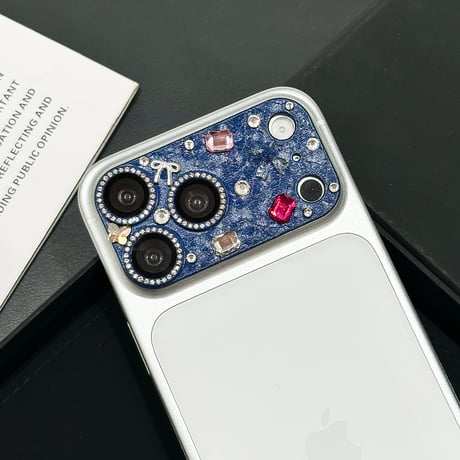 リボンとダイヤデコレンズカバー iPhone17ProMax/17Pro カメラレンズフィルム  金属製  おしゃれ  頑丈 キラキラ 耐久性耐衝撃 [M6506]