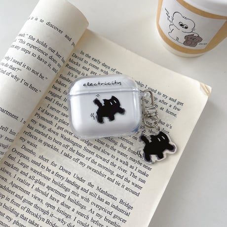 怒る猫 Airpods Pro3ケース キーホルダー付  Airpods4/3ケース  AirpodsPro2/Pro1カバー クリアケース 可愛すぎ [M5847]