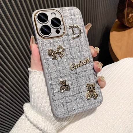 布地 iPhone16/15plusケース  放熱仕様 iPhone14/13proソフトケース カメラ保護 リボン熊ちゃんデコ 秋冬人気[M3618]