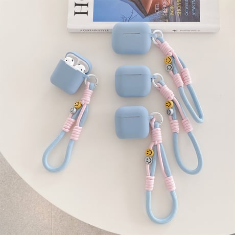 シリコン Airpods 4ケース 充電口カバー付 Airpods3/Pro2ケース airpodsproカバー にこちゃんストラップ付 丈夫 [M5134]
