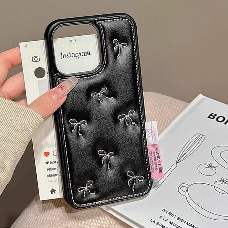 刺繡リボン iPhone16/16Proケース レザー パールストラップ アイフォン15プロ/14/13proカバー 可愛い トレンドファッション [M4996]