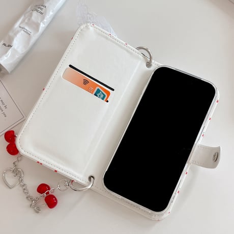 手帳型 カード収納 iPhone17Pro/17ケース サクランボ柄 リボンベスト iPhone16Pro/15/14ケース チェーン付[M6316]
