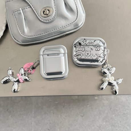 ギフトにおすすめ Airpods4ケース  めっちゃ可愛い犬ちゃん チャーム付 Airpodspro2/proカバー Airpods3 キュート[M4720]