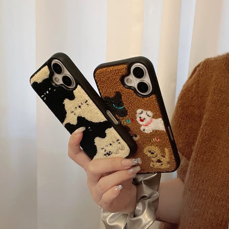 ニット猫ちゃん iPhone16/16proケース 刺繡入り iphone15pro/14/13/12proカバー 秋冬に流行る 可愛い [M4872]